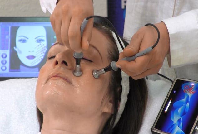 Essence of Beauty Ottawa Microcurrent Mask Therapy